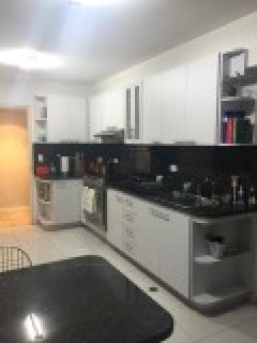 Hermoso y Amplio Apartamento en Campo Alegre