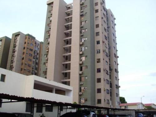 15-4528 Apartamento en venta en Maracaibo, Fuerzas Armadas