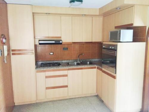 15-4528 Apartamento en venta en Maracaibo, Delicias Norte