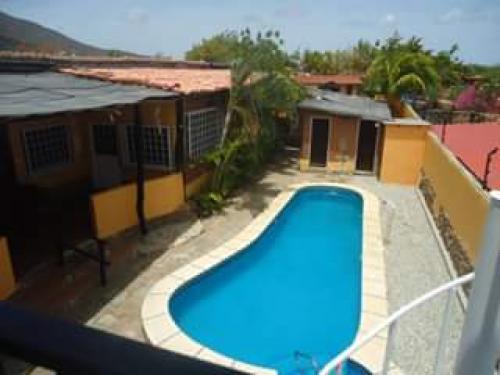 vendo 3 casas en una  en margarita