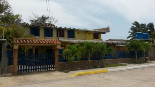 Venta de Casa-Posada en Chichiriviche Falcón  MVM MLS146501
