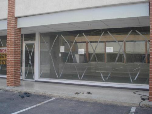 Venta de Local Comercial en La Floresta Guacara  MVM MLS152282