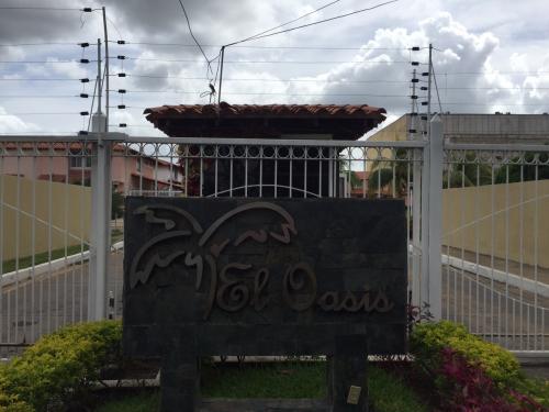 Sólo a  Compañias, Se Alquila Bellisima Casa en  Anaco, Urb. El OASIS