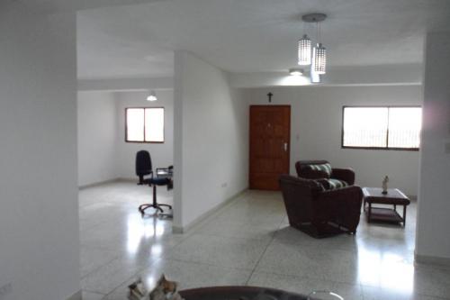 Se vende apartamento en Los Caciques cod: 15-15447 - Punto Fijo 