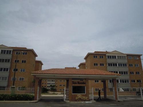 Se Vende Apartamento en Caja de Agua - 14/5595 - Punto Fijo