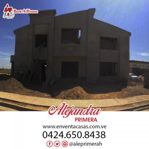 Se vende Casa en Zarabón - 204 - Punto Fijo