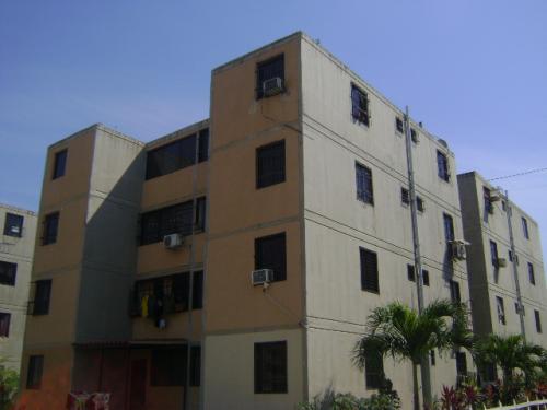 Apartamento en venta en Buenaventura. Cod. 561