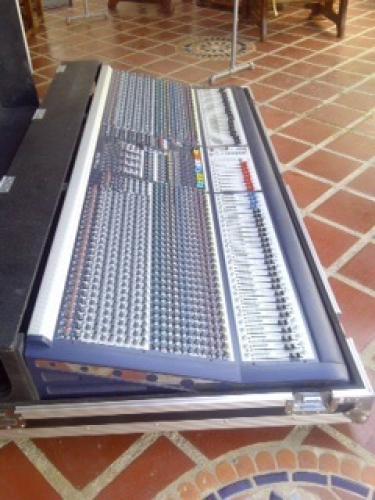 Vendo Consola SOUNDCRAFT  de 48 Canales