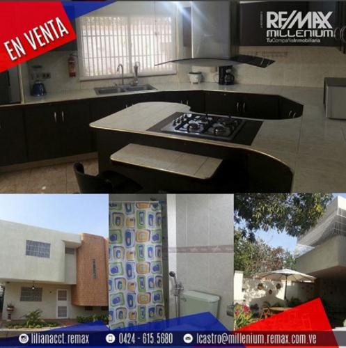 TownHouse en Venta en Zona Oeste 22MAR