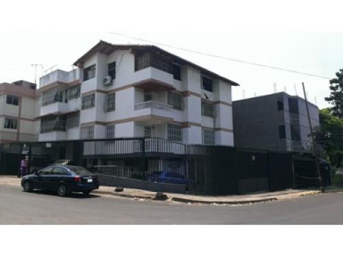 CENTURY 21 Plaza Center vende apartamento de 100 mt2 Barrio el Carmen