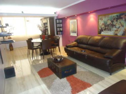 VENTA DE APARTAMENTO EN AVENIDA BELLA VISTA MLS #15-13011