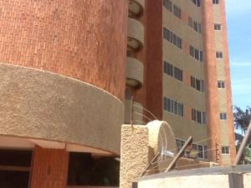 ​VENTA DE APARTAMENTO EN TIERRA NEGRA MLS # 15-8827​