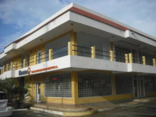 ALQUILER DE LOCAL COMERCIAL EN AVENIDA MILAGRO NORTE MLS #16-1569