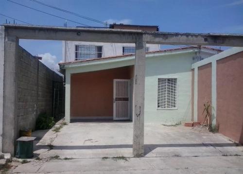CASA EN VENTA - GUACARA
