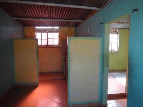 Venta de casa 128mts2 2 plantas en el Castaño La Victoria.