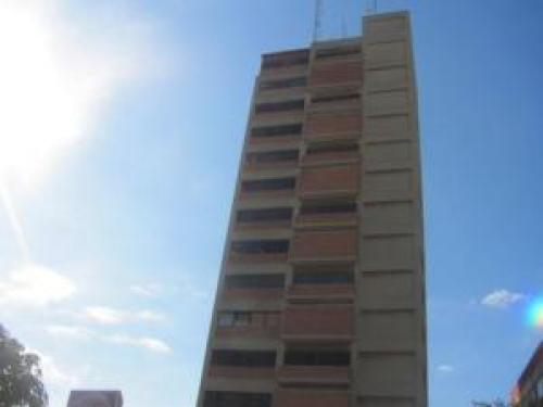 ​ALQUILER DE OFICINA EN 5 DE JULIO MLS #16-5721 