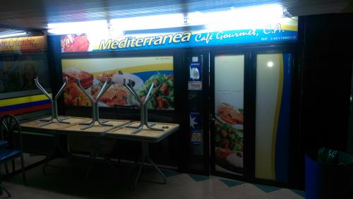 SE TRASPASA LOCAL COMERCIAL EN EL C.C BABILONIA