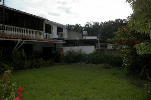 casa en venta en san diego parqueserino con terreno 