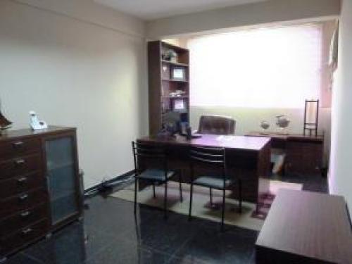 ALQUILER DE OFICINA EN AV. BELLA VISTA MLS #16-5876