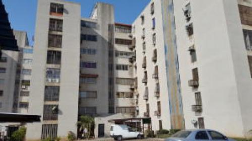 VENTA DE APARTAMENTO EN AV. GOAJIRA MLS #16-1167 