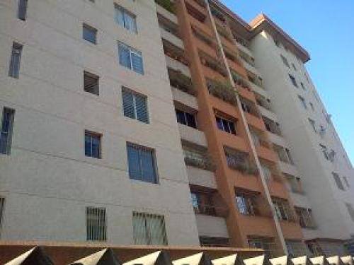 VENTA DE APARTAMENTO EN TIERRA NEGRA MLS #16-6060 