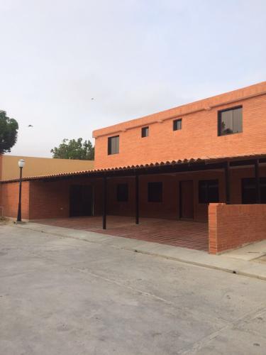 Casa Doble Tipo Town House (Nueva a Estrenar)