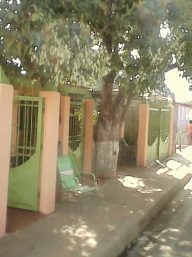 CASA IDEAL PARA EL COMERCIO EN PLENA AV REPUBLICA DEL TIGRITO