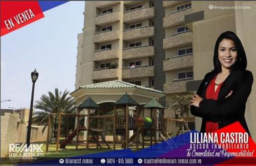 En Venta Amplio Apartamento en Lago Country 3   02JUN