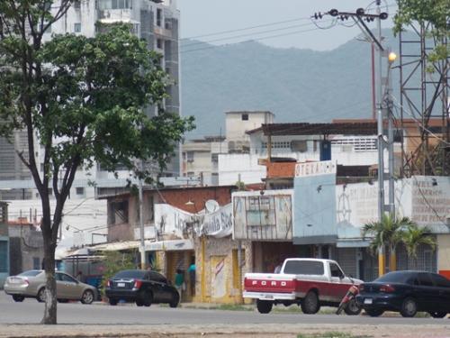 Vendo Local Comercial Frente al Mar. Puerto La Cruz. 361m2. 
