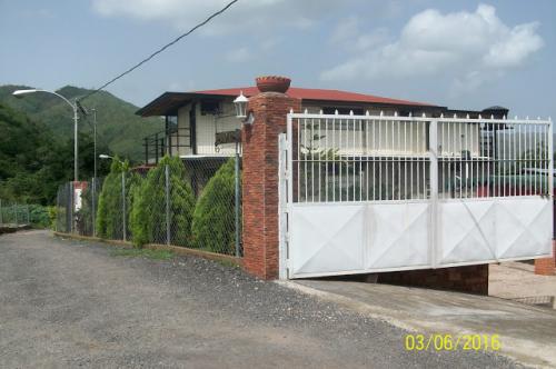 Vendo Casa Urb. Falcón Crees