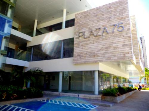 14-10400 LOCAL COMERCIAL en venta en Maracaibo, Plaza Republica
