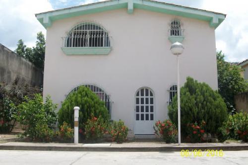 Vendo Casa en OBRA GRIS ..Urb. San Omero..