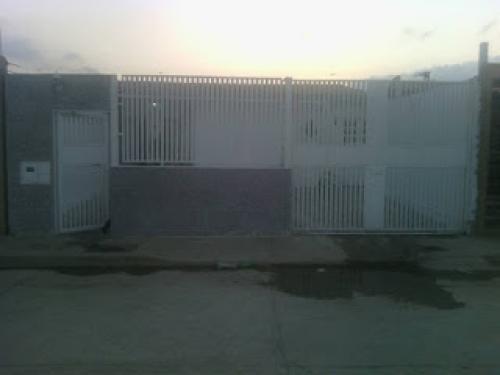 Vendo Casa Urb. Ezequiel Zamora...