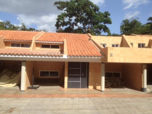 town house villa giardino guataparo