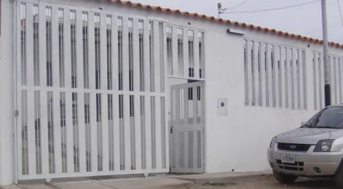 QUINTA EN CONJ PRIVADO EN LAS VEGAS DE TARIBA.