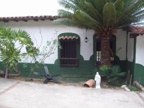 ELHATILLO ZONA RURAL VENDO BELLO CHALET DE MONTAÑA