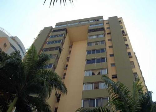 vendo apartamento en altos del parral d&v 2110