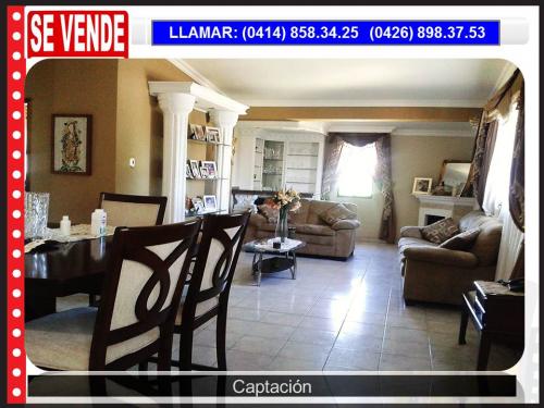 Se Vende Apartamento ubicado en la Avenida Andrés Eloy Blanco