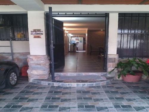 SKY GROUP VENDE CASA EN PARAPARAL SD-C-082