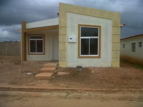 VENDO CASA EN URB JARDINES DE LA CRUZ. VILLA LOS GIRASOLES