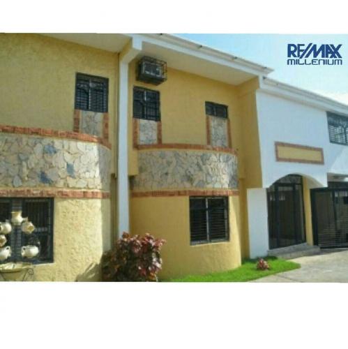 Townhouse Venta Maracaibo Milagro Norte Villa Luna 08JUL