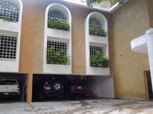 Santa Inés, zona tranquila. Town House en conjunto privado.