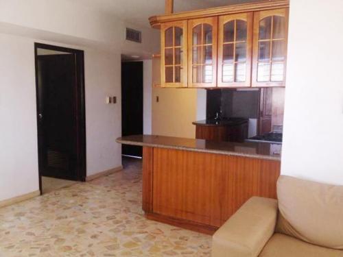 16-7995 APARTAMENTO en venta en Maracaibo, Zona Norte.