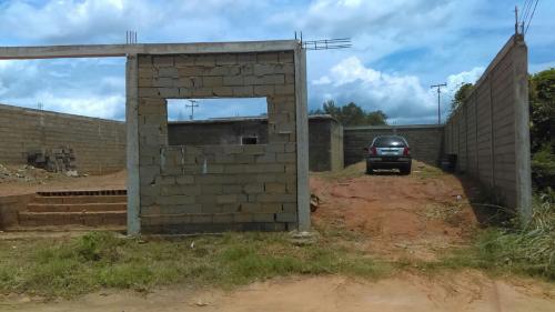 Terreno de 400 mts2 con una construcción