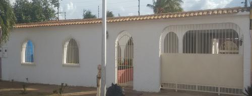 Espectacular Casa en el Tigre  Urb. Los Cocales con Piscina