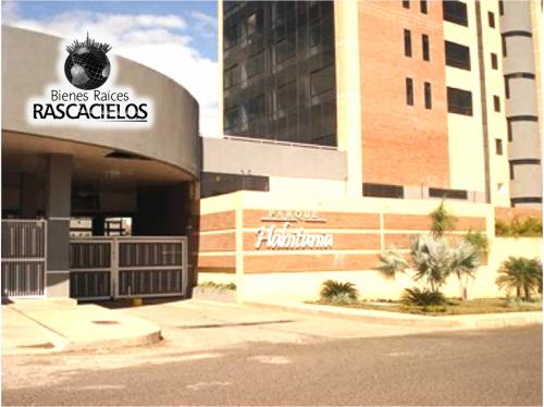 BIENES RAÍCES RASCACIELOS VENDE APARTAMENTO EN RESIDENCIAS PARQUE HABITANIA 