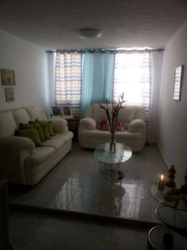 SKY GROUP Vende Apartamento en San Diego SD-A-071