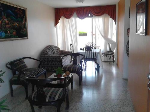 APARTAMENTO EN VENTA ZONA NORTE MLS 16-4833  
