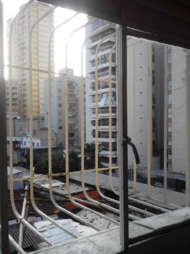 VENDO APTO EN CENTRO DE CARACAS DE 67 MTS2 3H Y 2B (POR MOTIVO DE VIAJE)