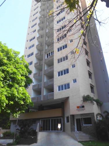 APARTAMENTO EN VENTA, RES. MONREALE - LAS CHIMENEAS